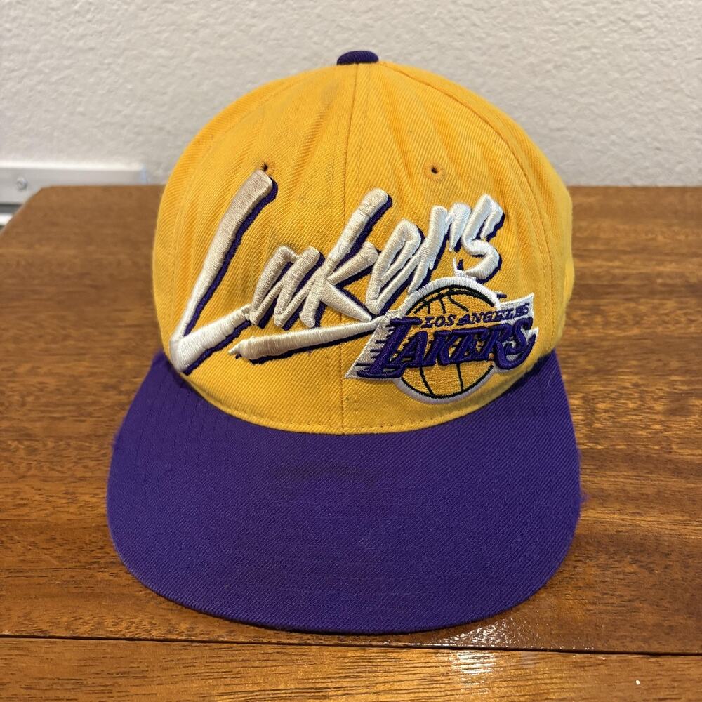 Los Angeles Lakers Hat Cap Snap Back Wool Yellow Purple‎ NBA Basketball Script